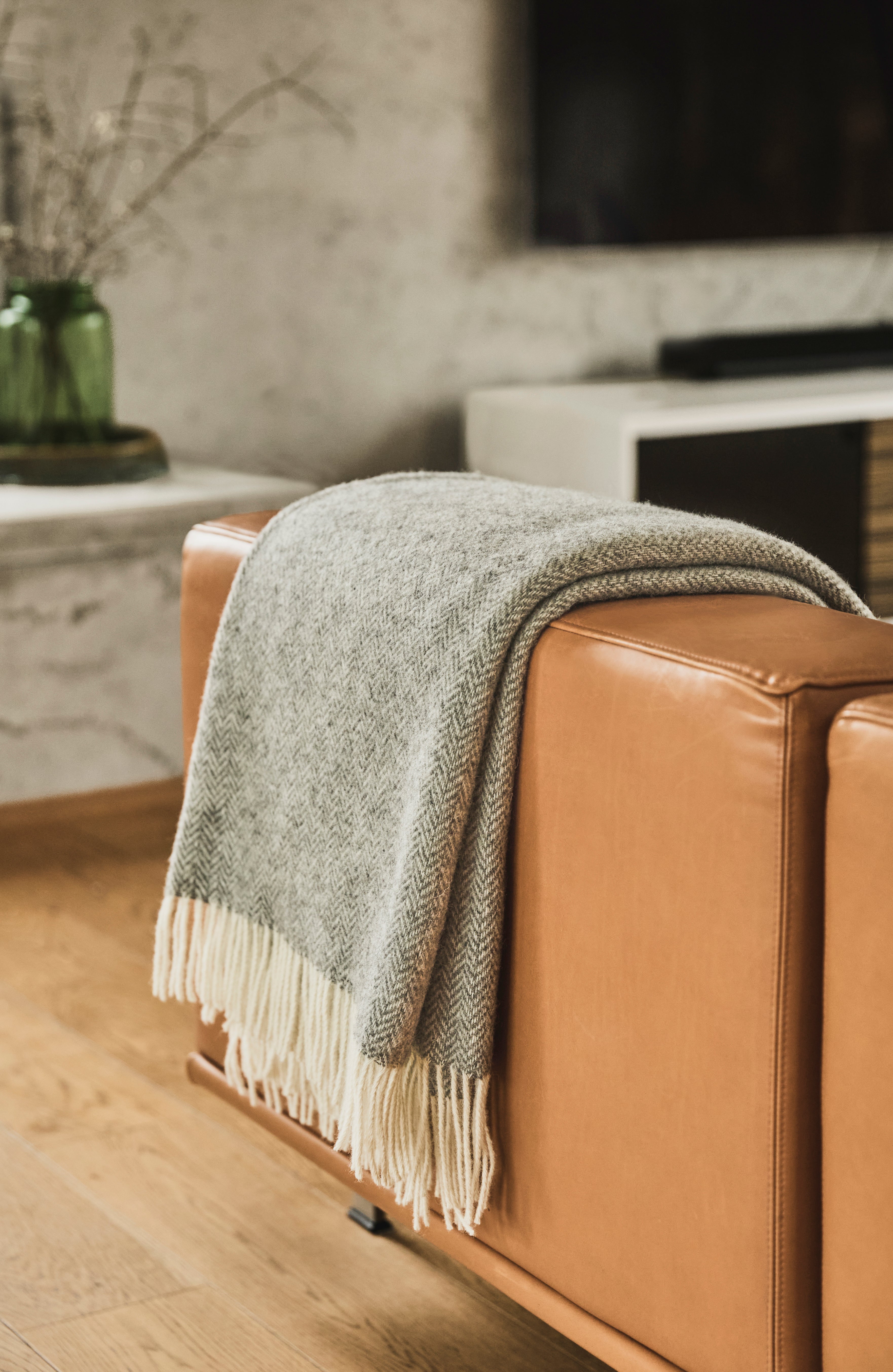 Uldplaid i 100% uld – Grå Sildeben (140x200cm)